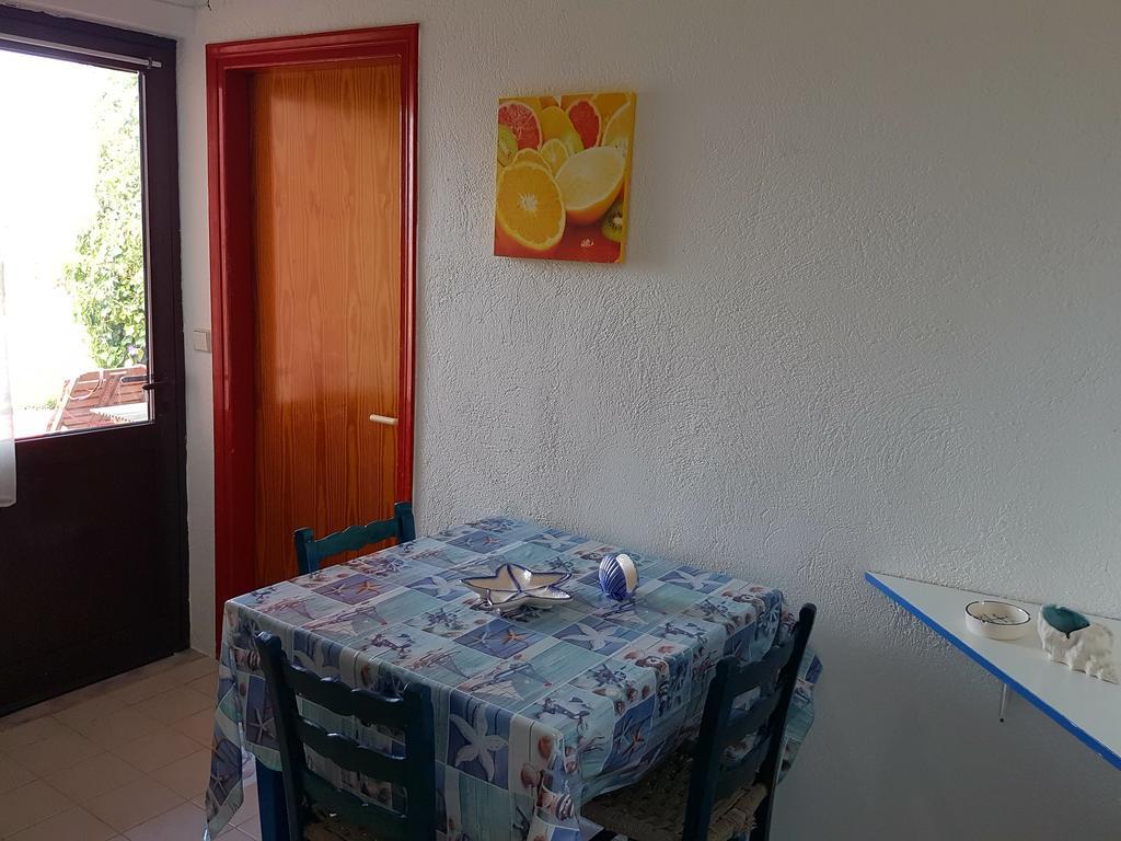 Melina'S Apartments Kalavarda ภายนอก รูปภาพ