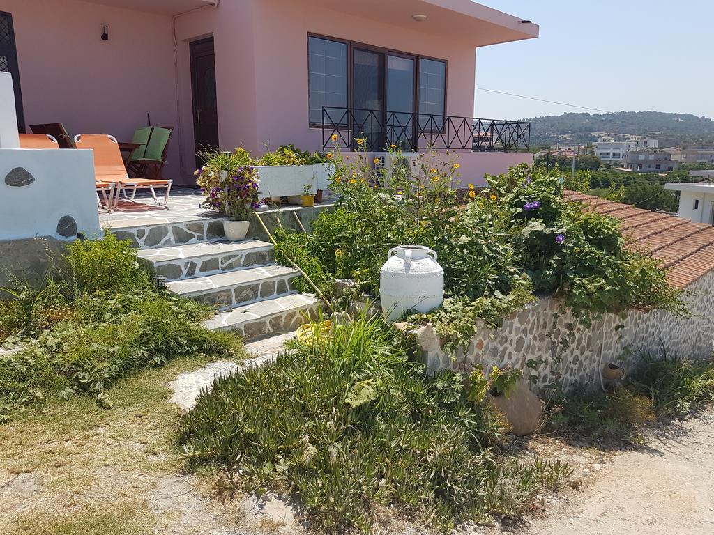 Melina'S Apartments Kalavarda ภายนอก รูปภาพ
