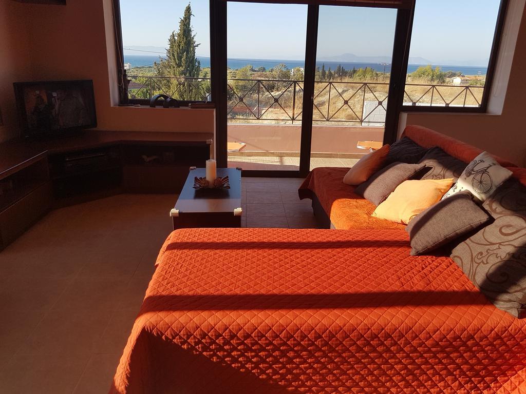 Melina'S Apartments Kalavarda ภายนอก รูปภาพ